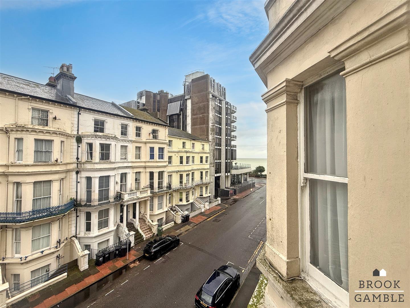2 Bedroom Apartment. Lascelles Mansions 8-10 in Eastbourne,  6